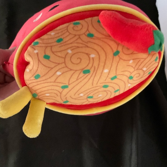 Squishmallow 8" Odion The Red Fire Spicy Ramen Noodles Bowl Food Squad Kellytoys - Picture 7 of 9